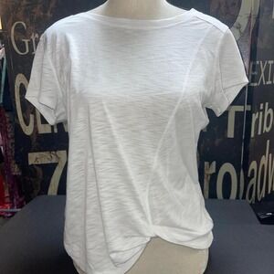 Women's top‎ size medium